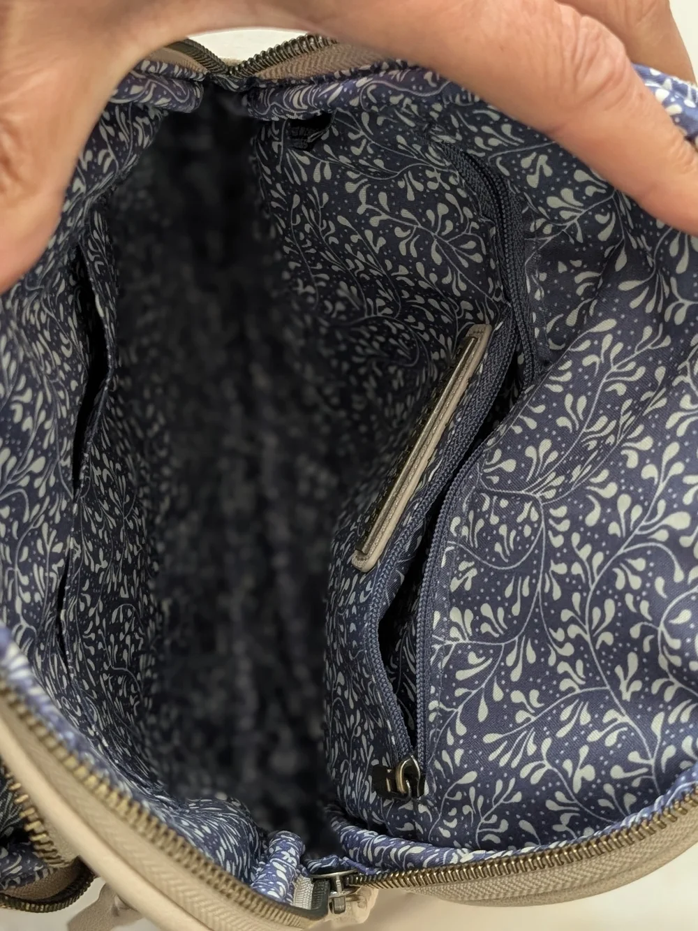 Antik Kraft Beige Small Backpack Purse Zip Closure Floral Lined Pockets